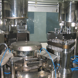 Capsules Department, Capsule Filling, Filling Machine